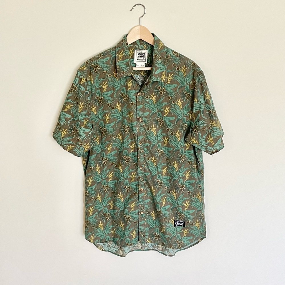 Beautiful Giant Palm Flower Green Gray Casual Button Down Shirt Men’s size XL
